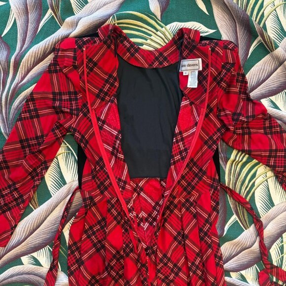 VINTAGE 80s 'Karin Stevens' tartan plaid, pleated, maxi dress w/ velvet bodice! - Picture 8 of 8